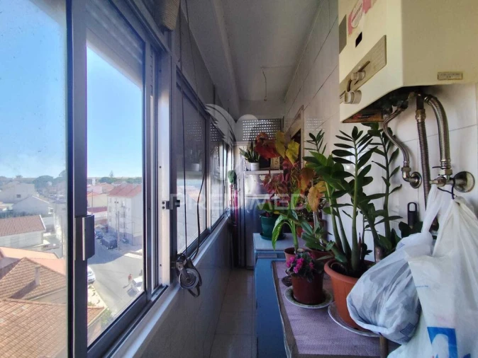 Apartamento T2 para Venda em Laranjeiro e Feijó Foto 9