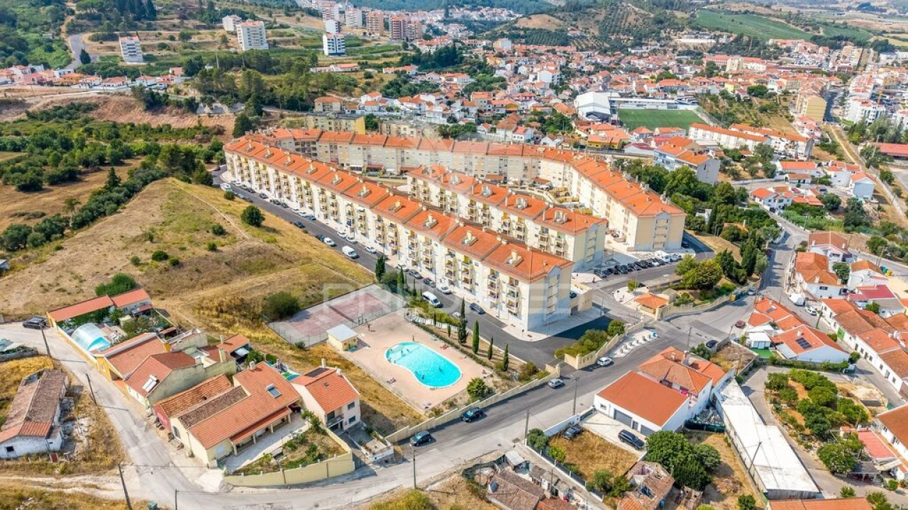 Apartamento T3 para Venda em Alenquer (Santo Estêvão e Triana) Foto 1