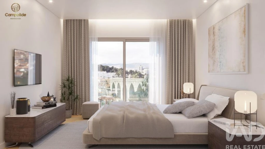 Apartamento T3 para Venda em Campolide Foto 6