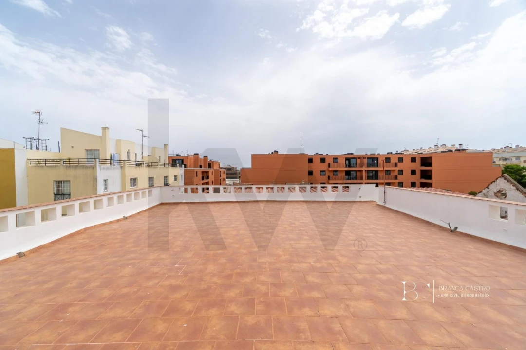 Apartamento T6 para Venda em Vila Real de Santo Antonio Foto 29
