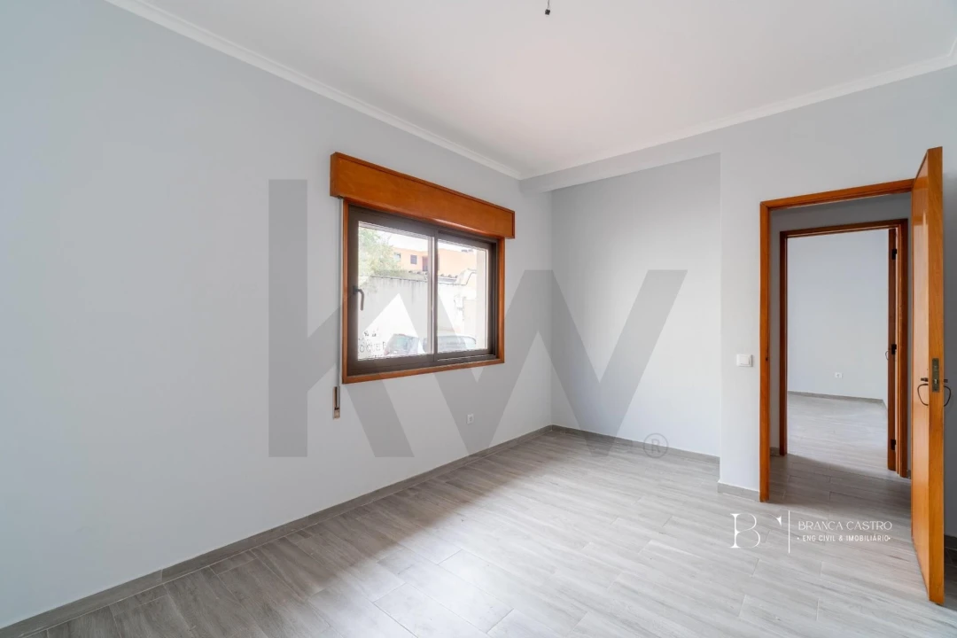 Apartamento T6 para Venda em Vila Real de Santo Antonio Foto 41