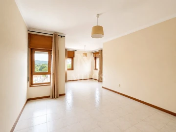 Apartamento T3 para Arrendamento em Santa Maria Maior e Monserrate e Meadela
