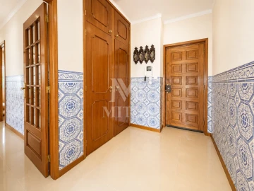 Apartamento T3 para Arrendamento em Santa Maria Maior e Monserrate e Meadela