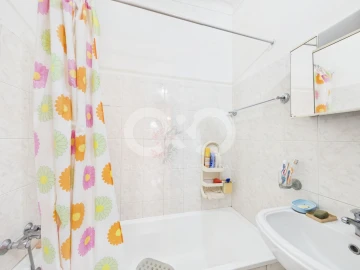 Moradia T4 para Venda em Lagos (São Sebastião e Santa Maria)