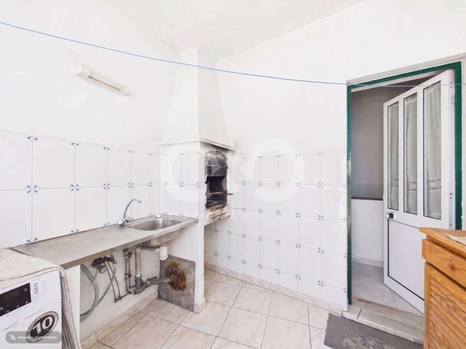 Moradia T4 para Venda em Lagos (São Sebastião e Santa Maria) Foto 33