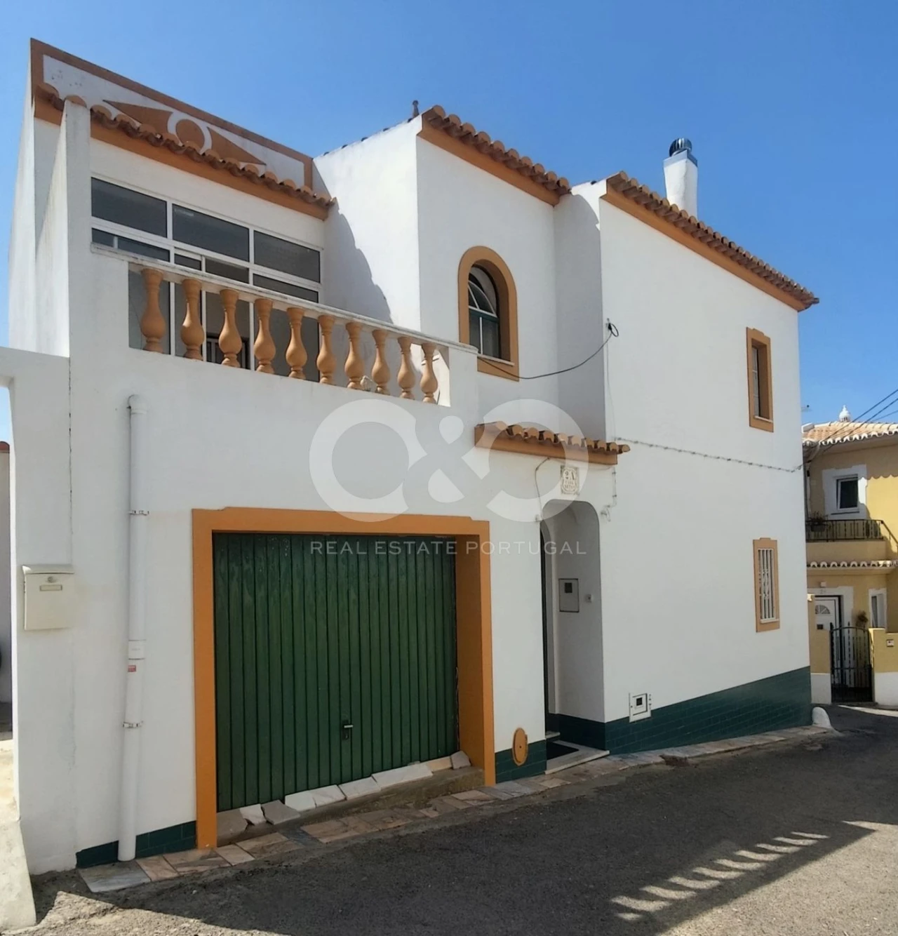 Moradia T4 para Venda em Lagos (São Sebastião e Santa Maria) Foto 2