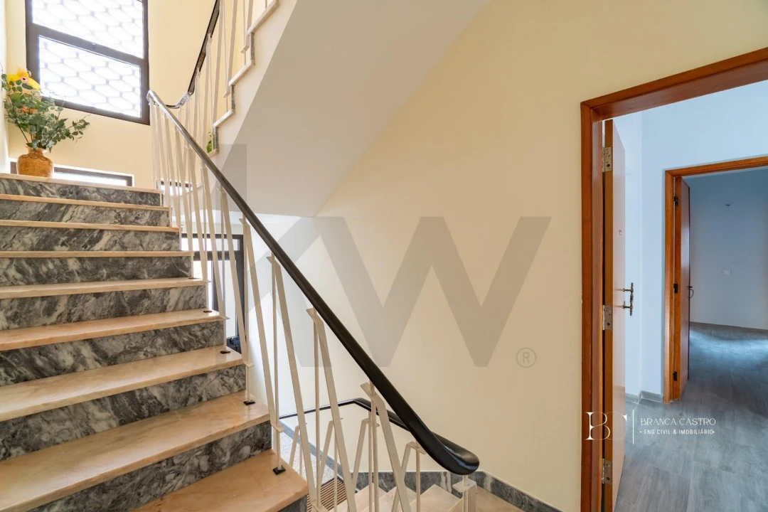 Apartamento T6 para Venda em Vila Real de Santo Antonio Foto 31