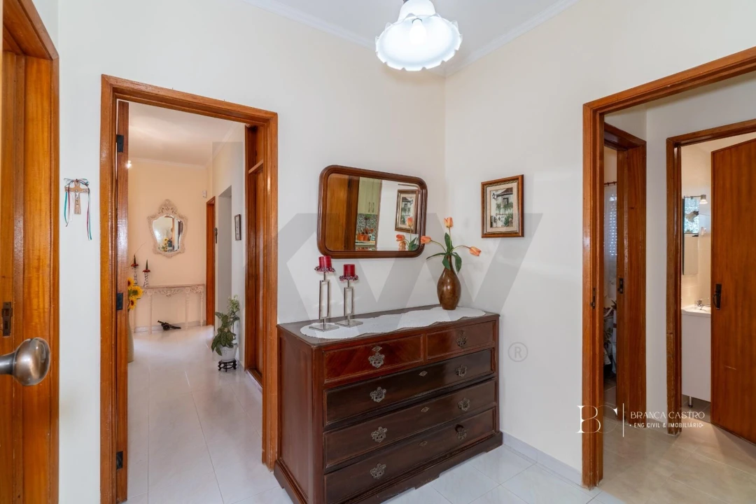 Apartamento T6 para Venda em Vila Real de Santo Antonio Foto 10