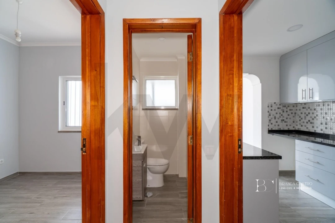 Apartamento T6 para Venda em Vila Real de Santo Antonio Foto 46