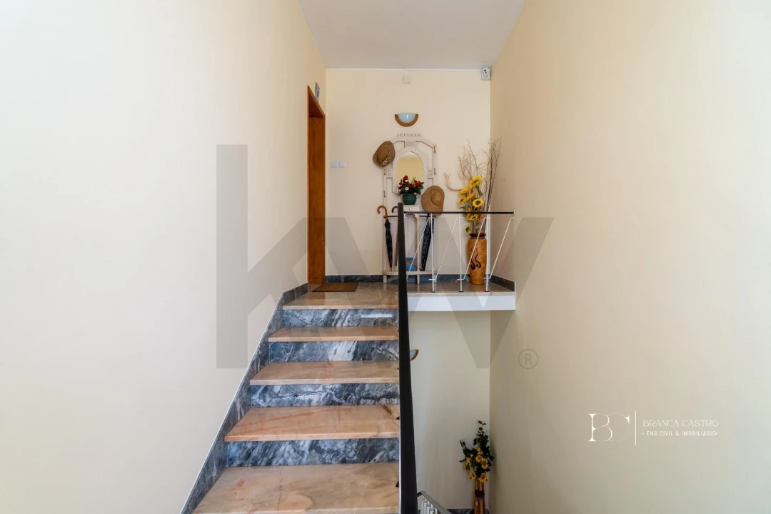 Apartamento T6 para Venda em Vila Real de Santo Antonio Foto 30
