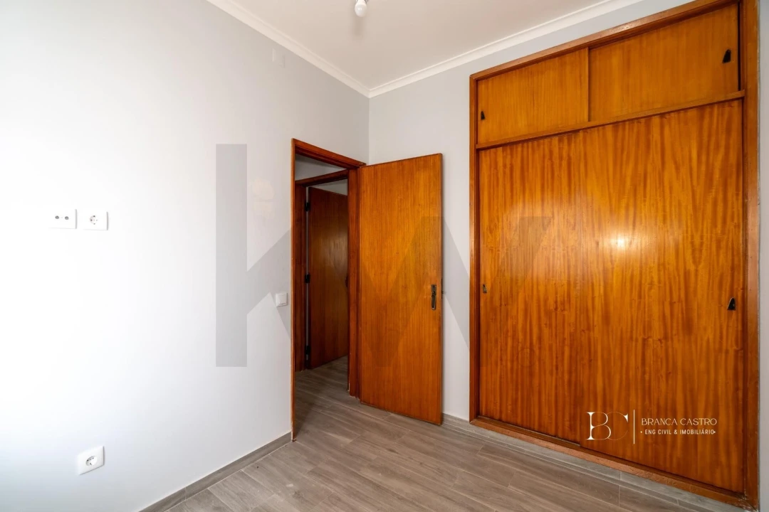 Apartamento T6 para Venda em Vila Real de Santo Antonio Foto 45