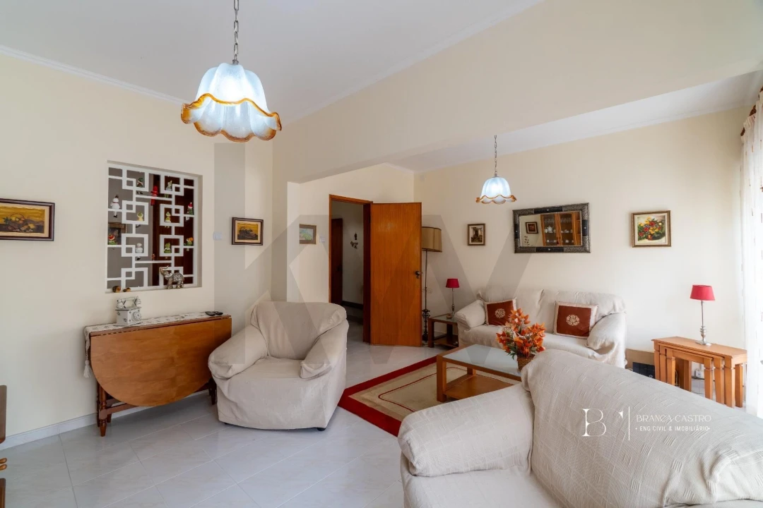 Apartamento T6 para Venda em Vila Real de Santo Antonio Foto 7