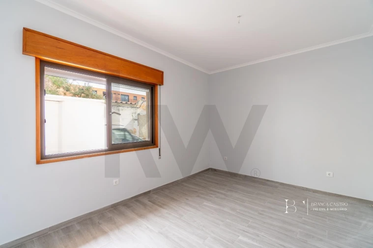 Apartamento T6 para Venda em Vila Real de Santo Antonio Foto 42