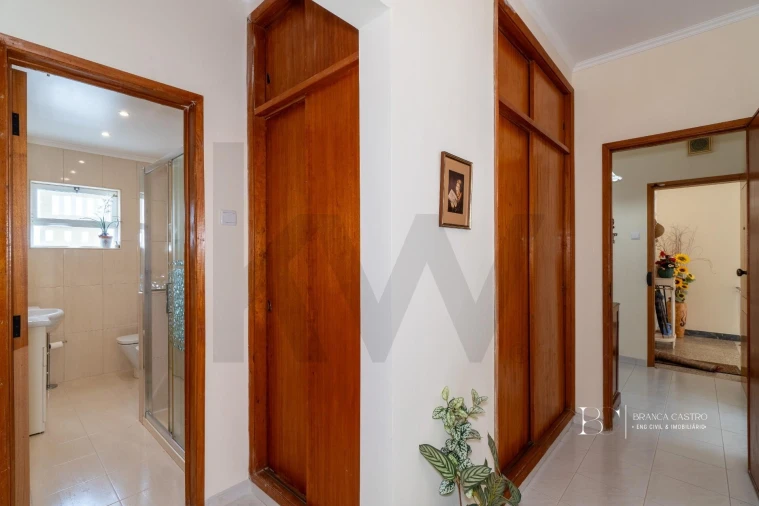 Apartamento T6 para Venda em Vila Real de Santo Antonio Foto 18