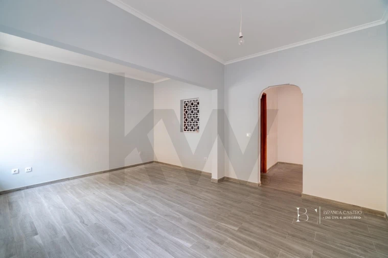 Apartamento T6 para Venda em Vila Real de Santo Antonio Foto 35