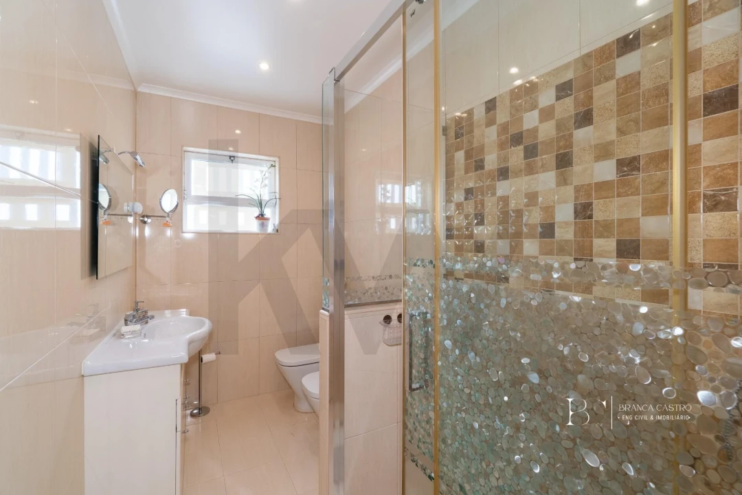 Apartamento T6 para Venda em Vila Real de Santo Antonio Foto 20