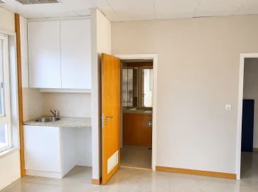 Negócio para Arrendamento em Venteira