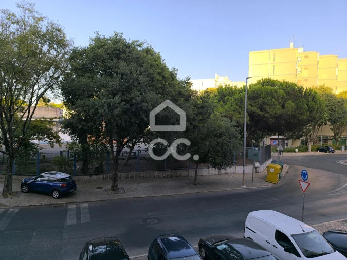Negócio para Arrendamento em Venteira Foto 10
