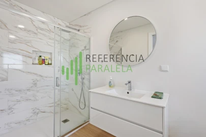 Moradia T4 para Venda em Vermelha