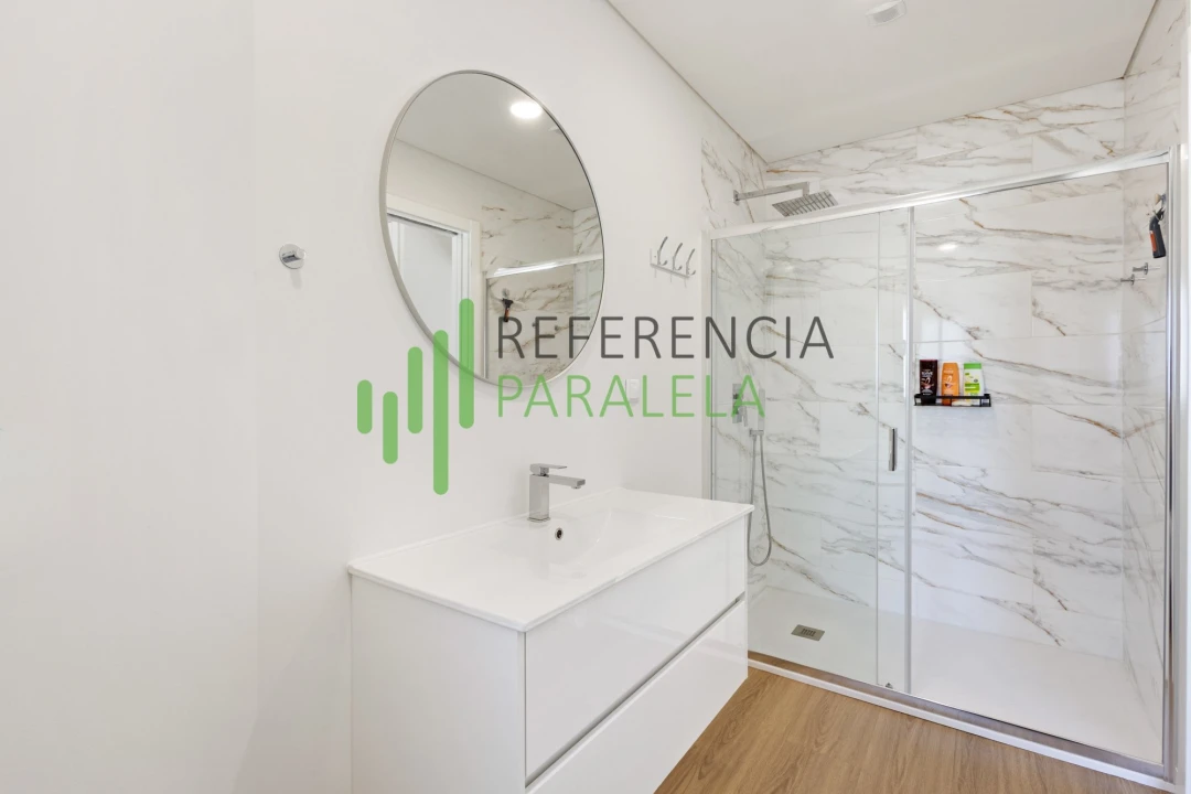 Moradia T4 para Venda em Vermelha Foto 12