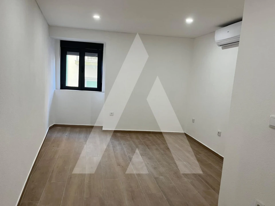 Moradia T2 para Venda em Abraveses Foto 10