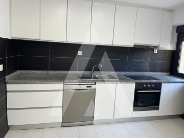 Moradia T2 para Venda em Abraveses