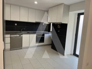Moradia T2 para Venda em Abraveses