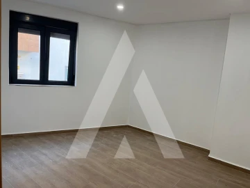 Moradia T2 para Venda em Abraveses
