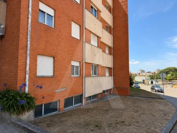 Loja para Venda em Esgueira