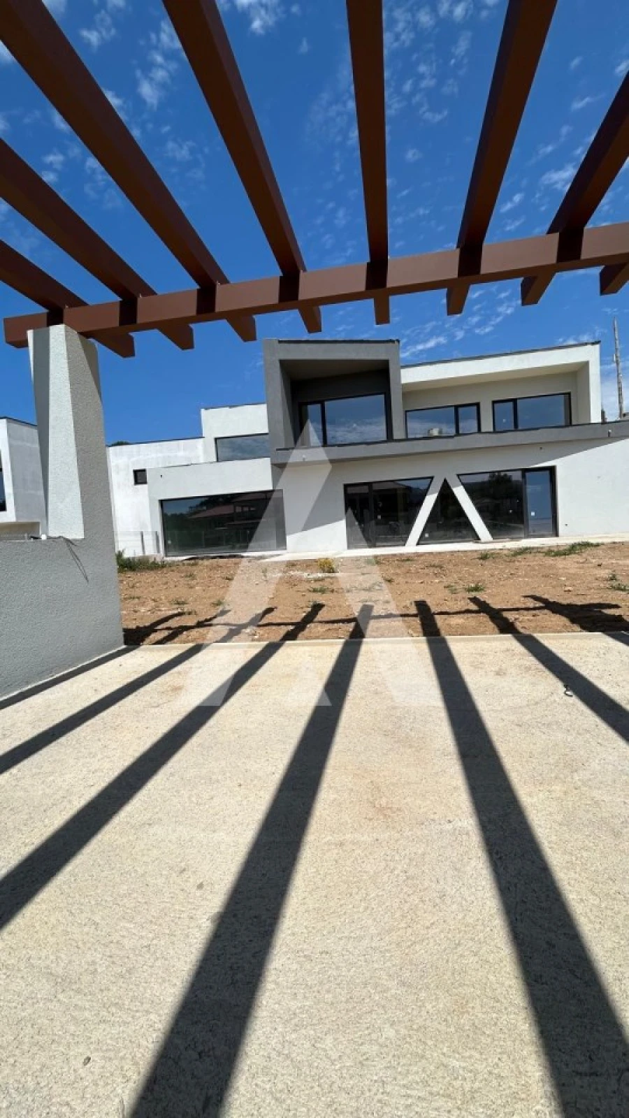 Moradia T4 para Venda em Rebordões (Souto) Foto 4