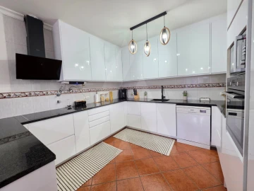 Moradia T3 para Venda em Amoreira da Gândara, Paredes do Bairro e Ancas