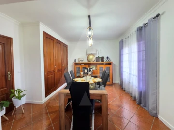 Moradia T3 para Venda em Amoreira da Gândara, Paredes do Bairro e Ancas