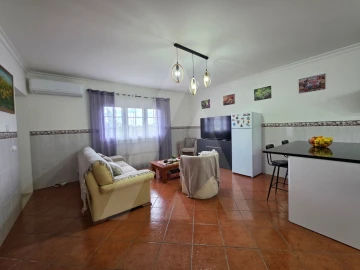 Moradia T3 para Venda em Amoreira da Gândara, Paredes do Bairro e Ancas