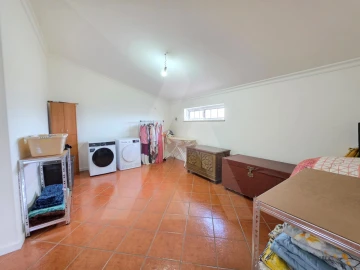 Moradia T3 para Venda em Amoreira da Gândara, Paredes do Bairro e Ancas