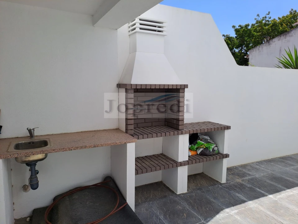 Moradia T4 para Venda em Charneca de Caparica e Sobreda Foto 9