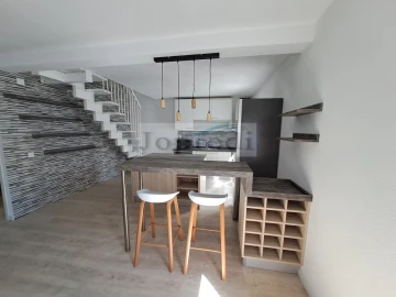 Moradia T4 para Venda em Charneca de Caparica e Sobreda
