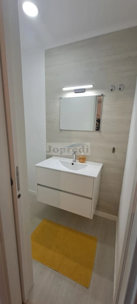 Moradia T4 para Venda em Charneca de Caparica e Sobreda