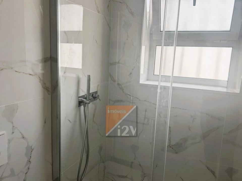 Apartamento T3 para Venda em Leiria, Pousos, Barreira e Cortes Foto 14