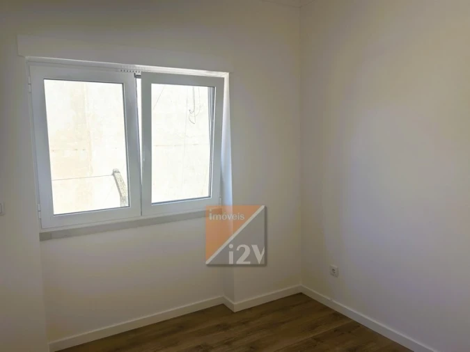 Apartamento T3 para Venda em Leiria, Pousos, Barreira e Cortes Foto 15