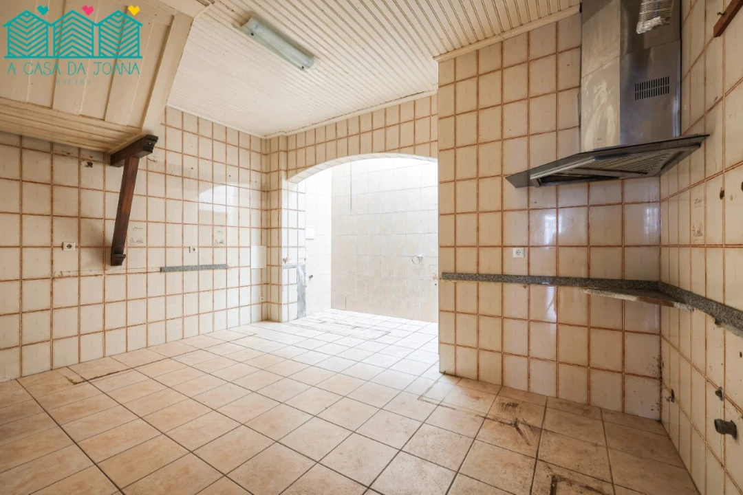 Prédio para Venda em Glória e Vera Cruz Foto 16
