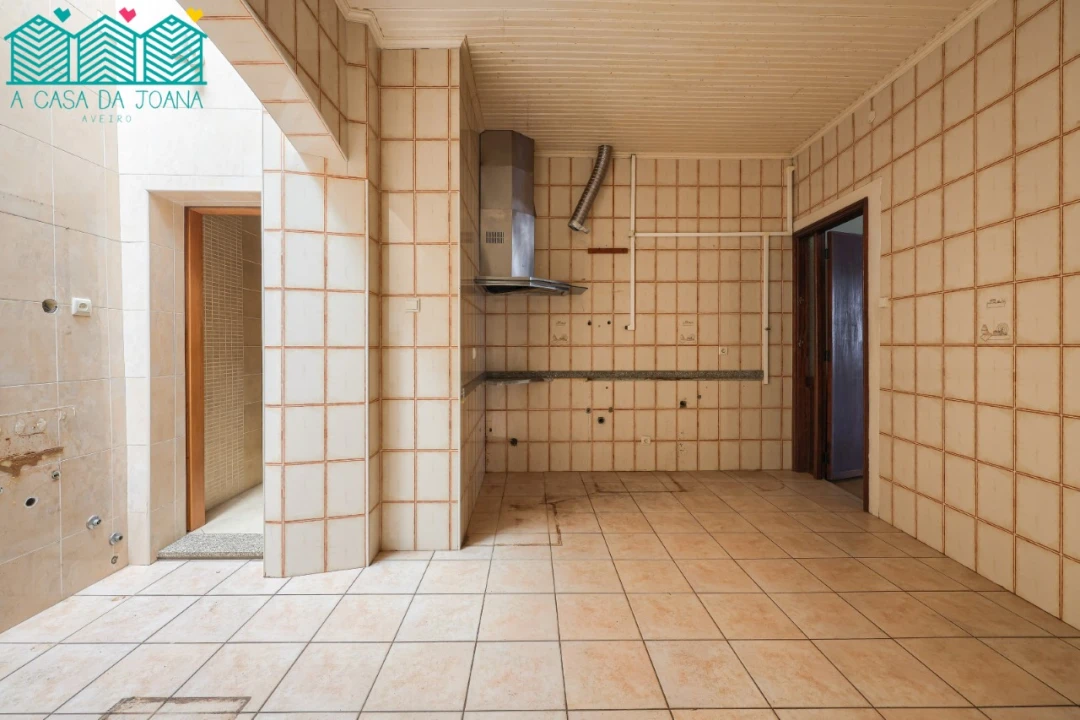 Prédio para Venda em Glória e Vera Cruz Foto 18