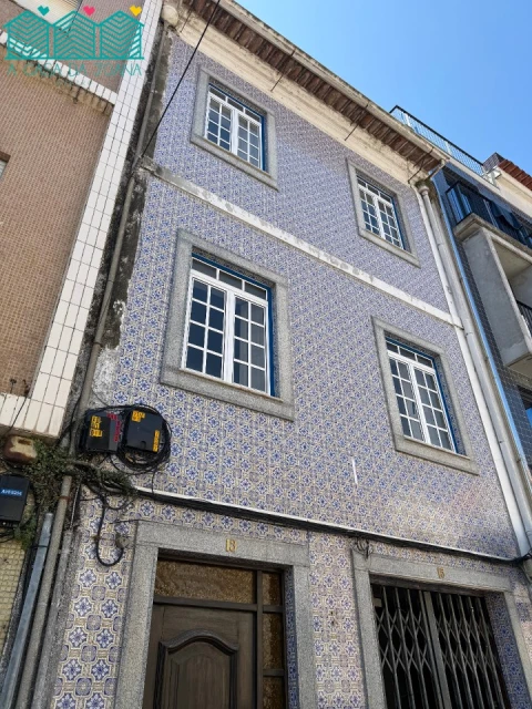Prédio para Venda em Glória e Vera Cruz