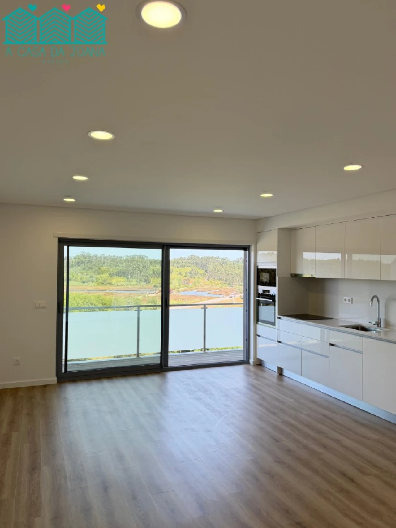 Apartamento T2 para Arrendamento em Vagos e Santo António Foto 2