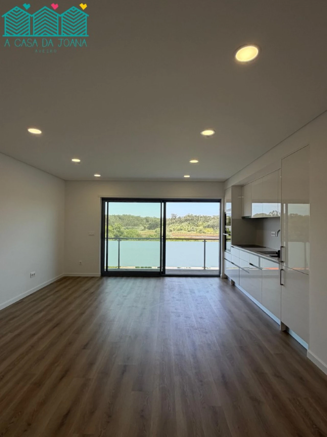 Apartamento T2 para Arrendamento em Vagos e Santo António Foto 3