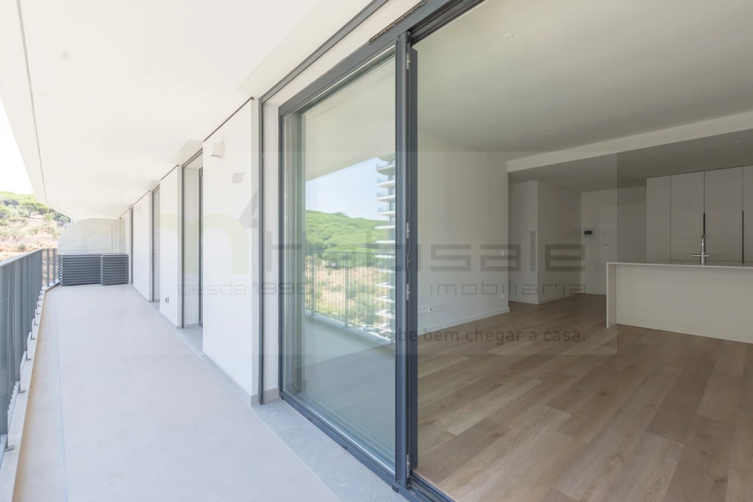 Apartamento T3 para Venda em Algés, Linda-A-Velha e Cruz Quebrada-Dafundo Foto 2
