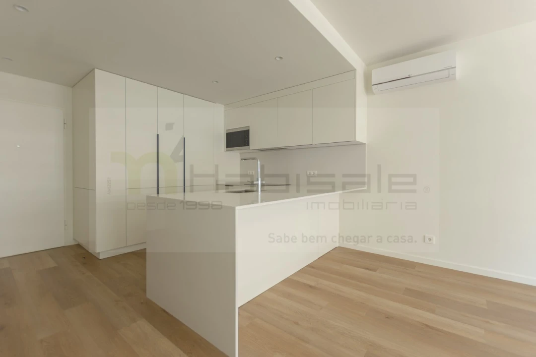 Apartamento T3 para Venda em Algés, Linda-A-Velha e Cruz Quebrada-Dafundo Foto 1