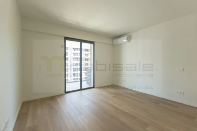 Apartamento T3 para Venda em Algés, Linda-A-Velha e Cruz Quebrada-Dafundo