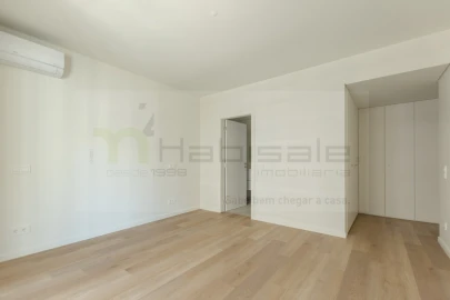 Apartamento T3 para Venda em Algés, Linda-A-Velha e Cruz Quebrada-Dafundo