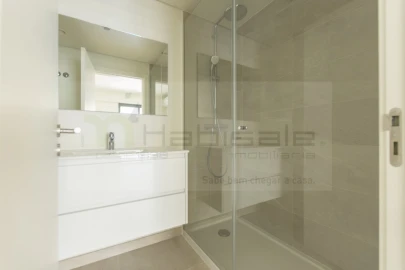 Apartamento T3 para Venda em Algés, Linda-A-Velha e Cruz Quebrada-Dafundo