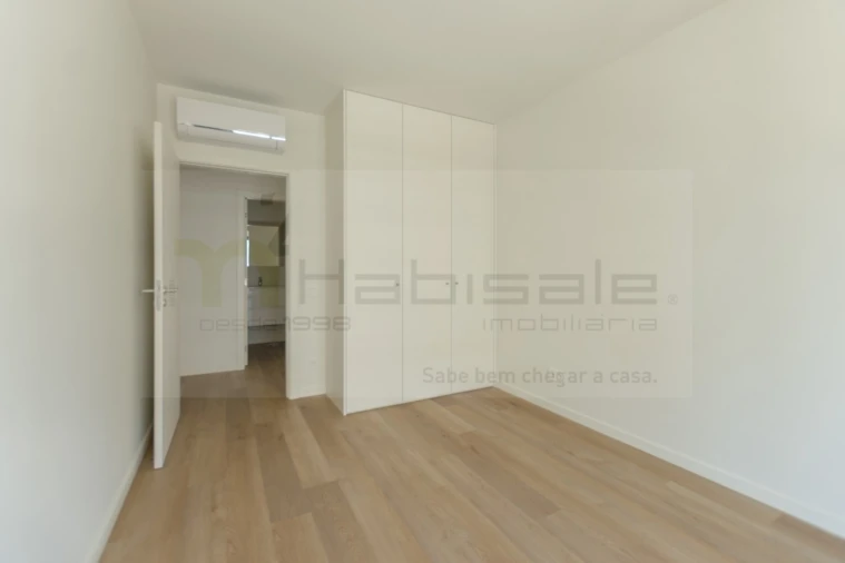 Apartamento T3 para Venda em Algés, Linda-A-Velha e Cruz Quebrada-Dafundo Foto 13